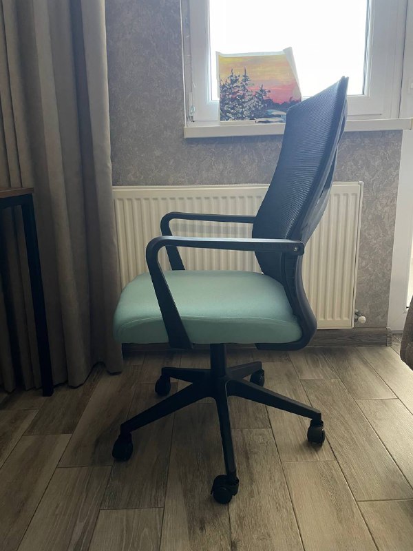 Рабочее кресло 2