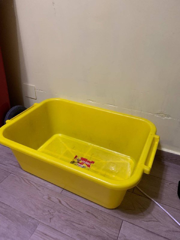 Контейнеры мусорные, емкости, инструменты и карабины 6