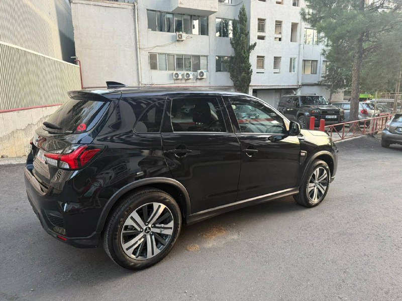 Mitsubishi Outlander Sport 2.0 4WD 3