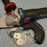 Углошлифовальная машина Bosch GWS-11S Professional Heavy Duty 1