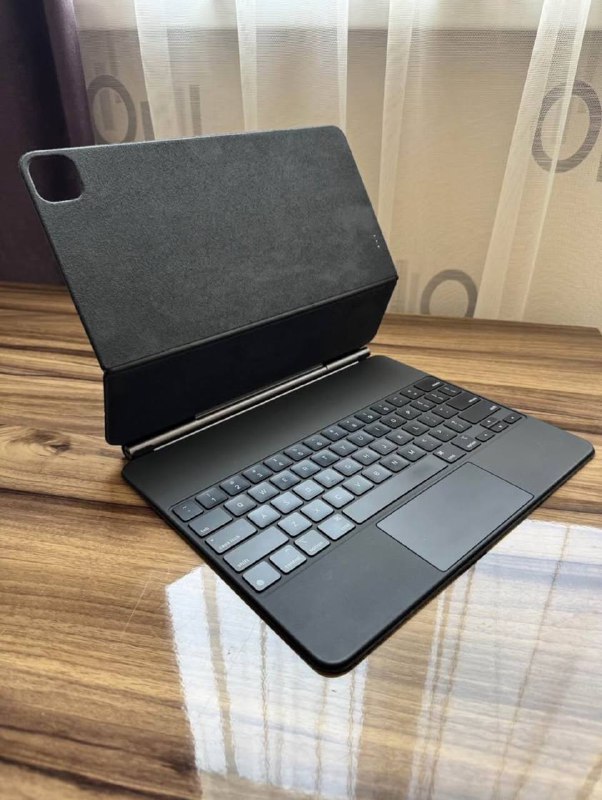 Magic Keyboard для iPad Pro 12.9