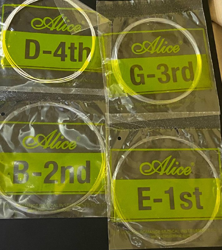 Гитара акустическая классическая с чехлом, 1/2 4