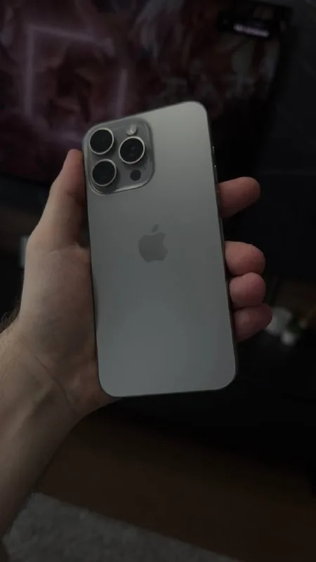 iPhone 15 Pro Max 256GB Natural Titanium 1