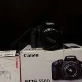 Canon EOS 550D с объективом 3