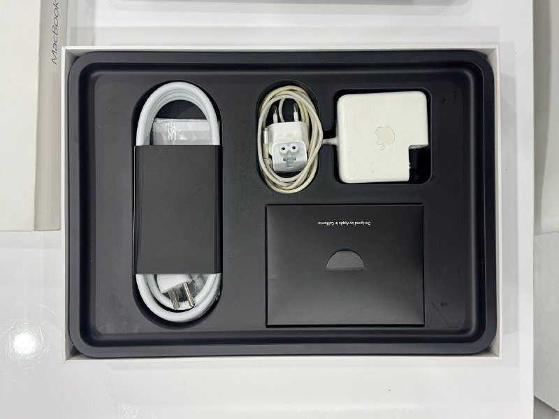 MacBook Pro 13 2015 128GB SSD 8GB RAM 2