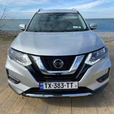 Nissan Rouge SV 2018 1