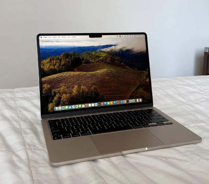 MacBook M3 13 8/256 1