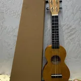 Books, ukulele, iron, paints, keyboard 4