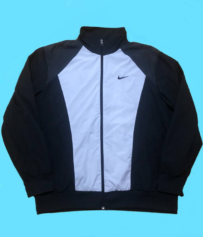 Спортивные штаны Levis, ветровка Nike 3