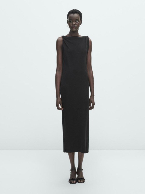 Коричневое мини-платье с открытой спиной Weekday, Черное платье Massimo Dutti, Джинсовая юбка Paloma Wool 4