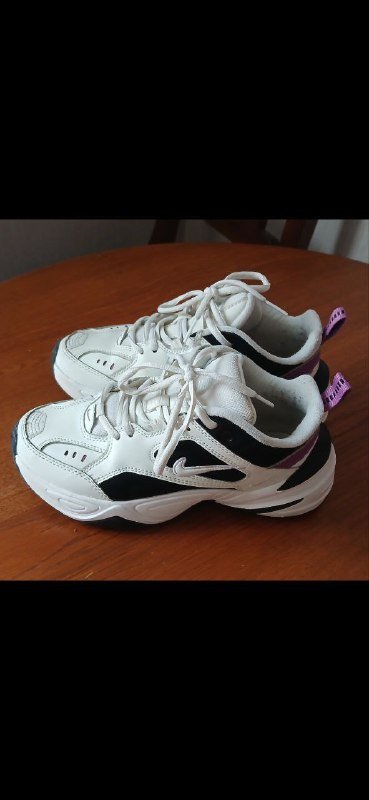 Две пары кроссовок размер 36 3