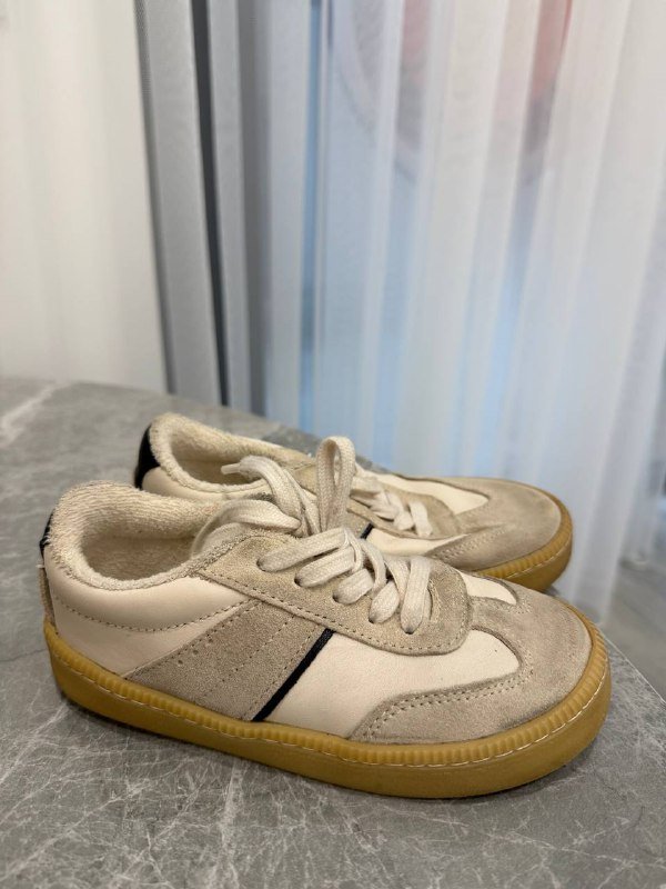 Кроссовки Zara, зимние дутики, ботинки пикачу H&M детские обувь