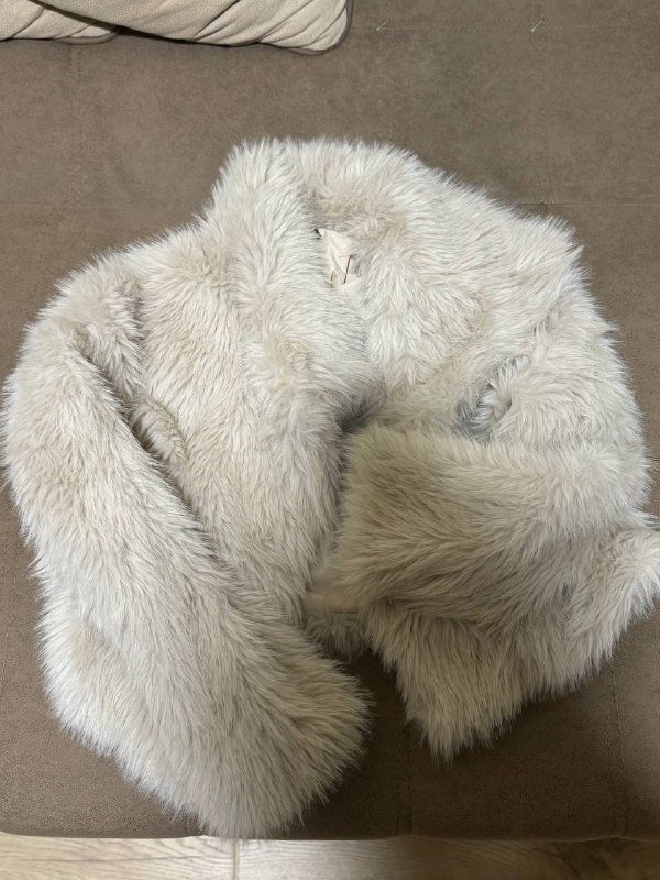 Женское искусственное меховое пальто кремовое размер М 3