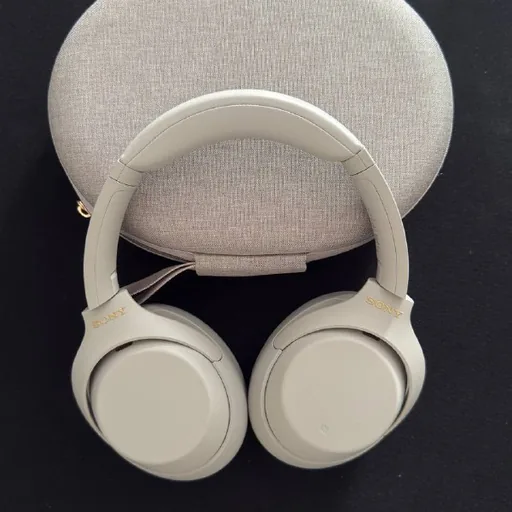 Наушники Sony WH-1000XM4
