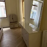 Кровать, две тумбочки 3
