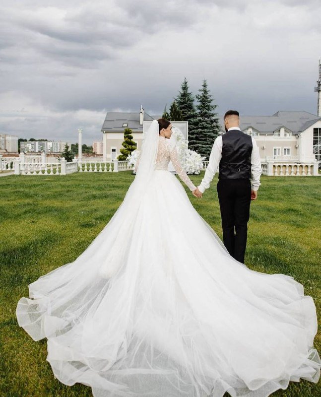 Свадебное платье с шлейфом Milla Nova, размер S