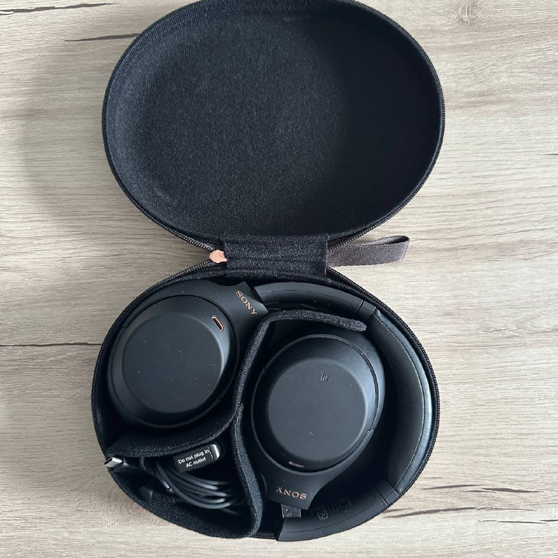 Наушники Sony XM4