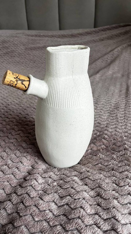 Ваза для цветов высотой 23см