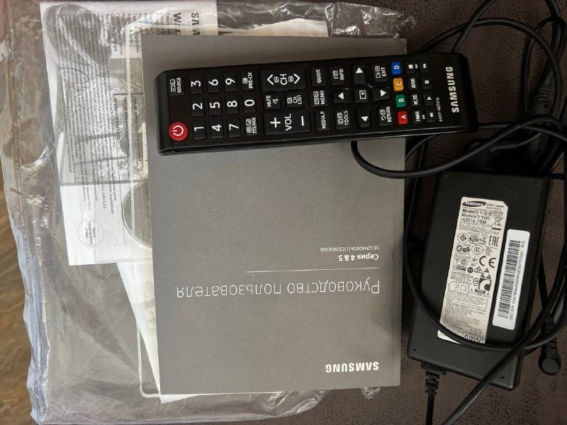 Телевизор Samsung EU32M4000AU 2