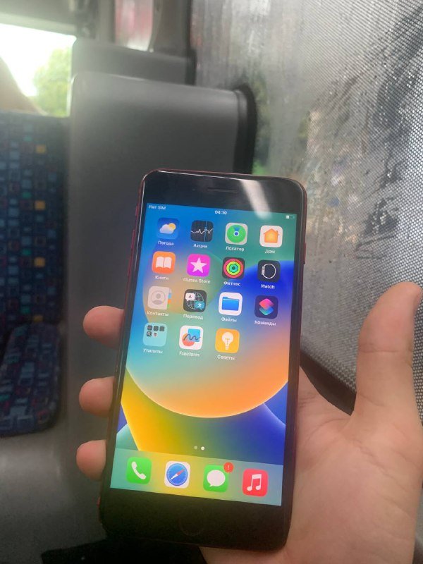 IPhone 8plus 64GB красный