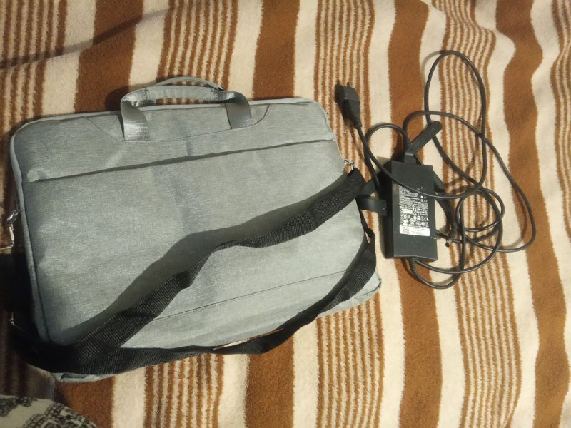 Ноутбук Dell на запчасти с зарядкой и сумкой 2