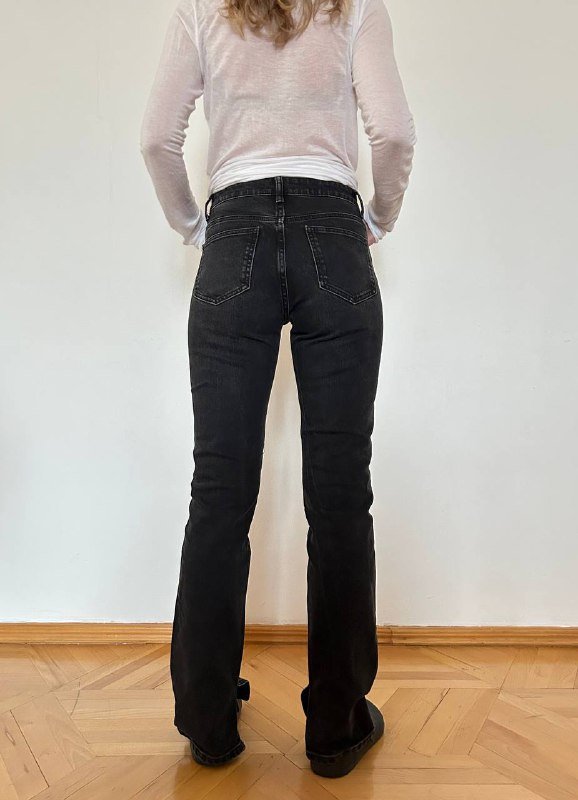 Джинсы Zara Flare High Rise, Джинсы Uniqlo U Straight, Платье Gate31 2