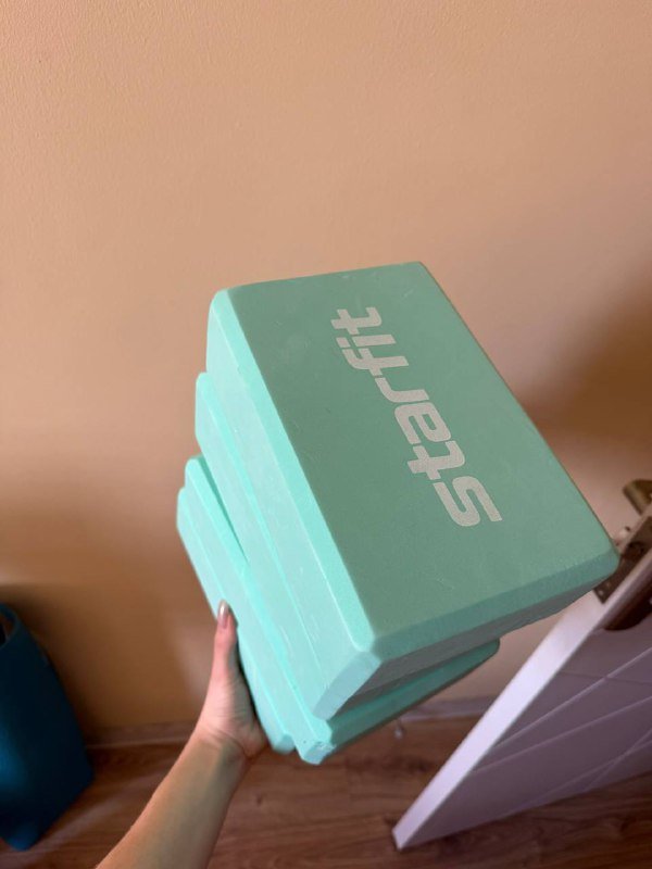 йога блоки, коврик для спорта, массажные ролики 2