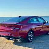 Hyundai Elantra Limited 2023 3