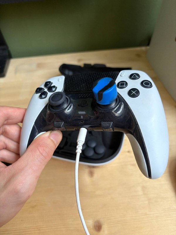 PlayStation 5 digital, DualSense, HyperX наушники, DualSense Edge 3