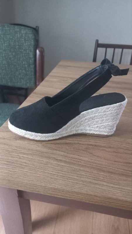 Босоножки женские 35 размер 2