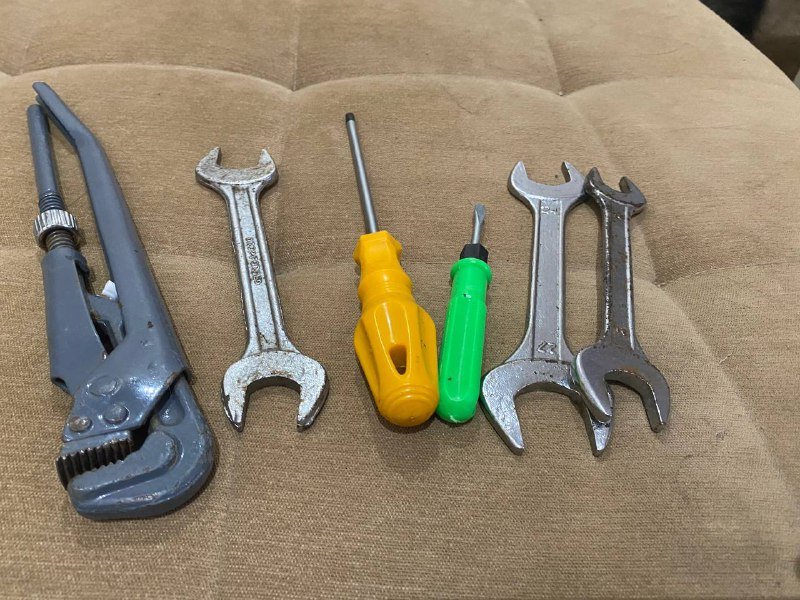 Набор инструментов гаечные ключи отвертки