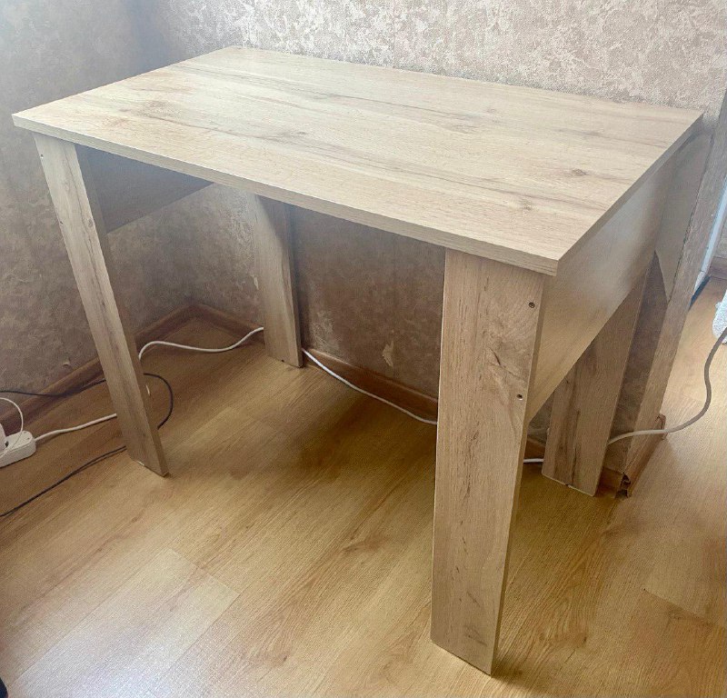 Стол ручной работы