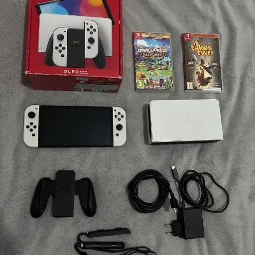 Nintendo Switch OLED 64 ГБ с играми