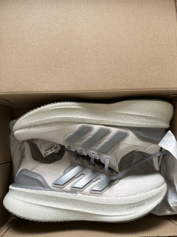 Кроссовки adidas Ultraboost 5 1