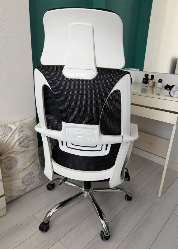 Компьютерное офисное кресло 2