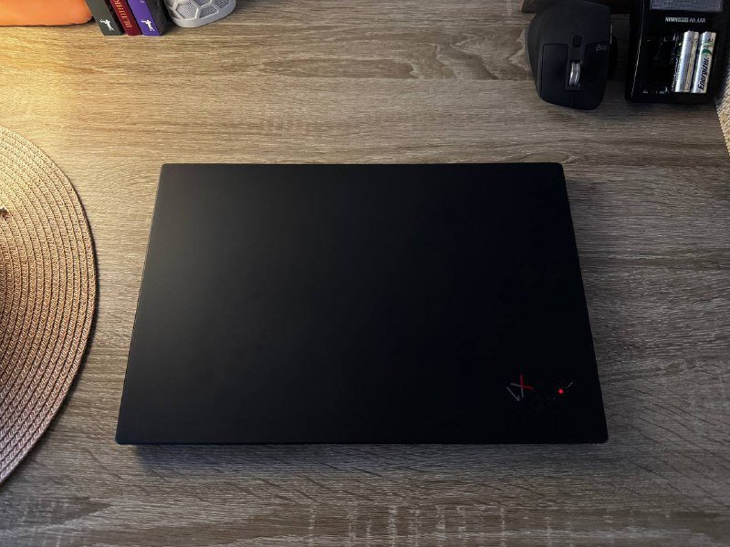 Ноутбук ThinkPad X1 Carbon 7th 20R1002EUS 3