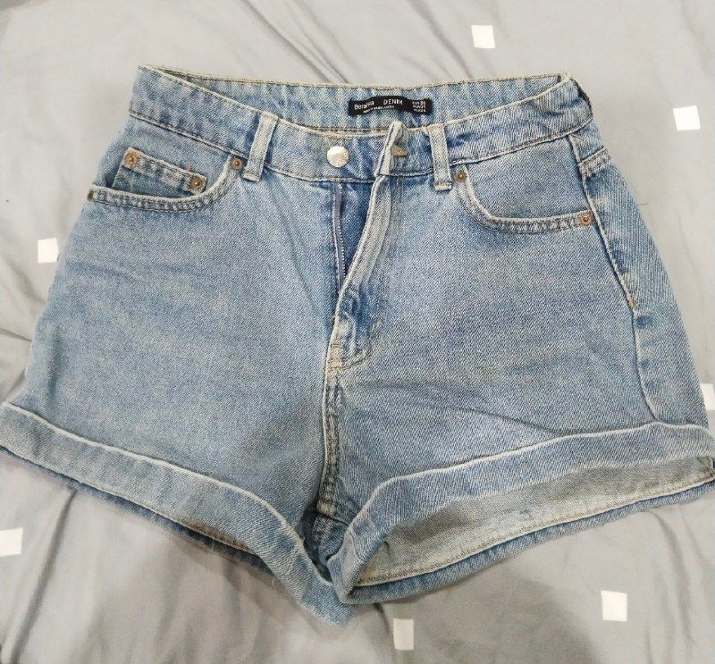 Джинсовые шорты бершка размер 36 с ремнем