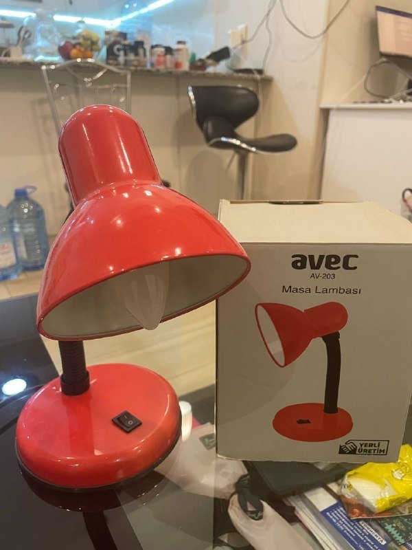 Настольная лампа с лампочкой 3