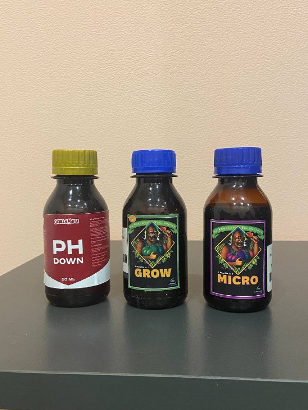PH down, Advanced Nutrients Micro, Grow