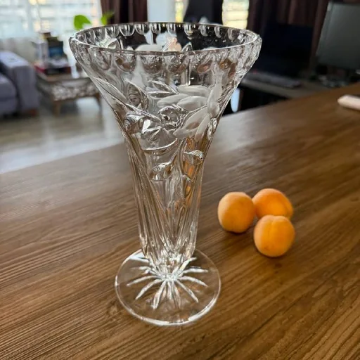 Хрустальная ваза