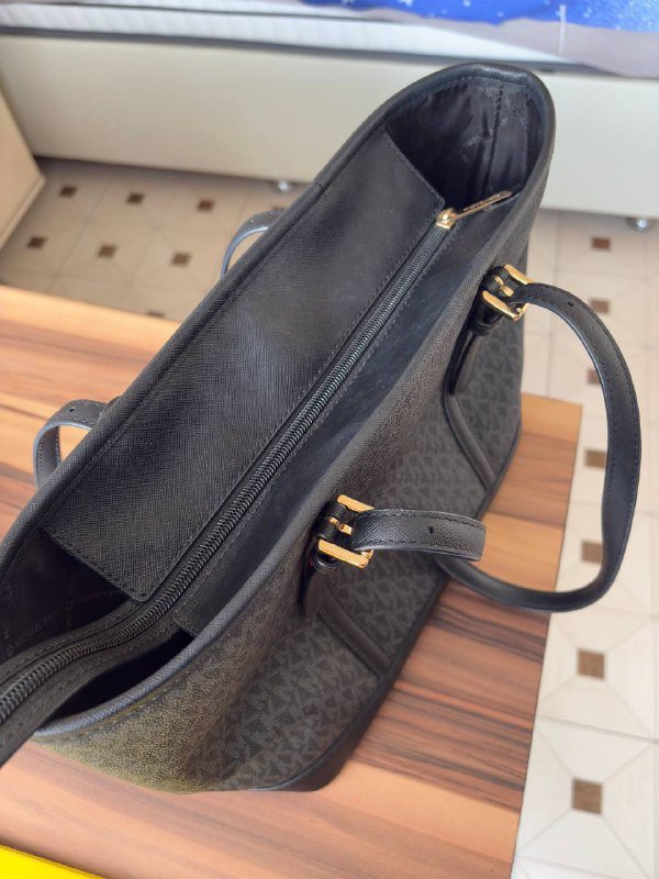 Сумка Michael Kors Jet Set Travel Small 5