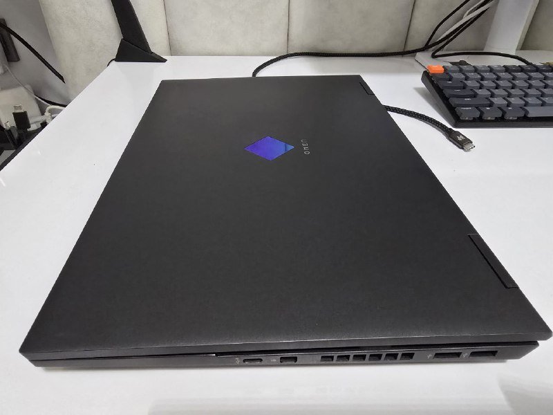 Ноутбук HP OMEN Laptop 15-en1031ur 3