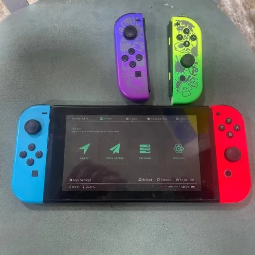 Nintendo Switch первой ревизии с прошивкой