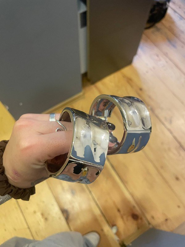 Коврик для йоги, рейл для одежды, браслеты, бинты, кубики для йоги, посуда, кухонные принадлежности, весы кухонные, блендер, массажные тапки, двуспальный матрас 4