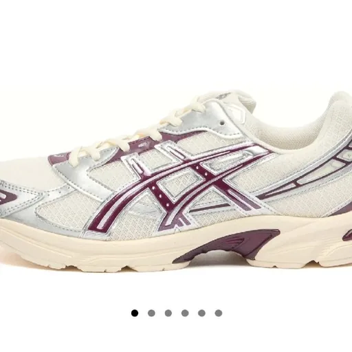 Кроссовки Asics