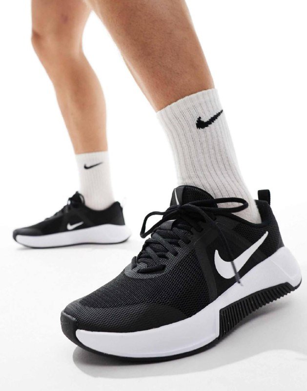 Кроссовки NIKE TRAINING MC TRAINER 3 размер 43 EU