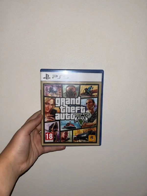 PS5 GTA 5 დისკი