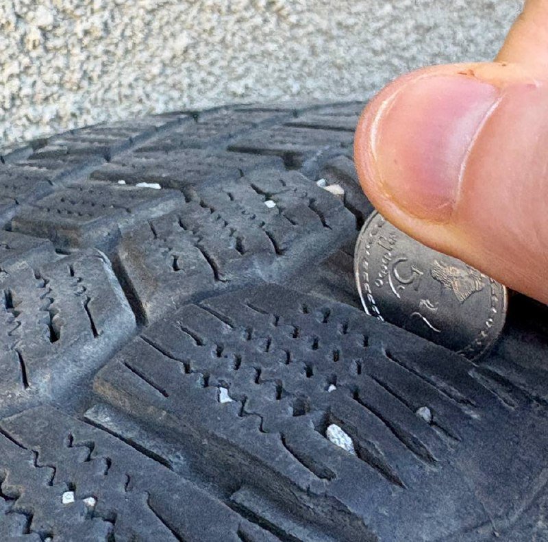 Комплект зимних шин Gislaved Soft Frost 200 205/55/R16 2