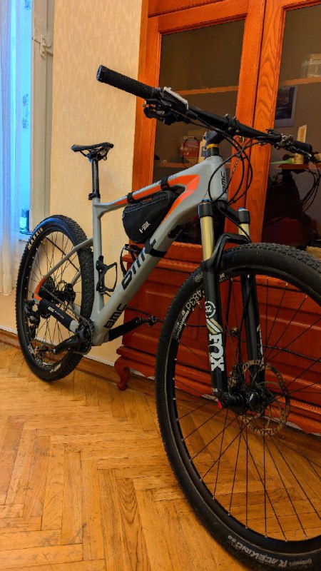 Велосипед BMC TeamElite 02 (2020), насос и инструменты 3