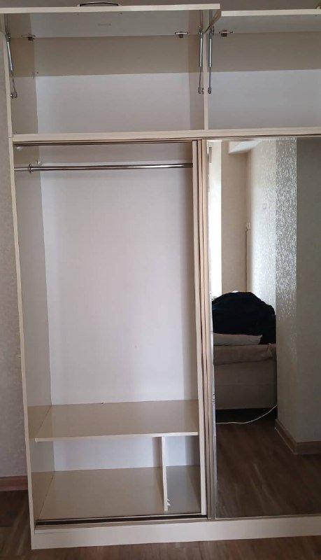 Гардероб, почти новый 2